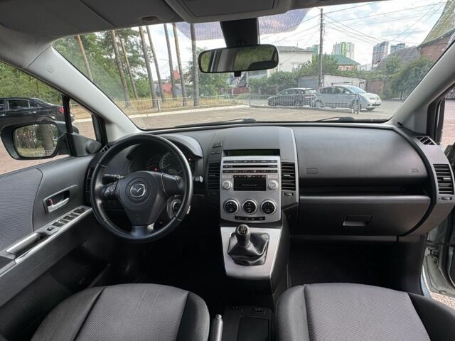 Сірий Мазда 5, об'ємом двигуна 2 л та пробігом 214 тис. км за 4300 $, фото 2 на Automoto.ua