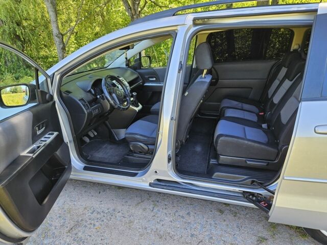 Серый Мазда 5, объемом двигателя 2 л и пробегом 270 тыс. км за 2350 $, фото 6 на Automoto.ua