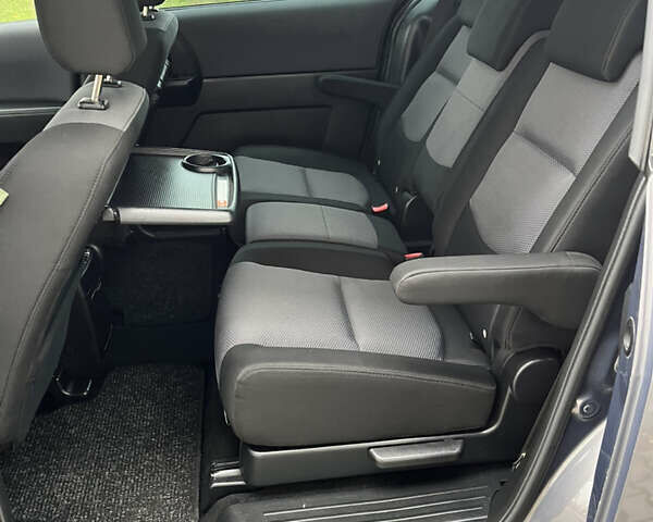 Серый Мазда 5, объемом двигателя 2 л и пробегом 205 тыс. км за 6500 $, фото 12 на Automoto.ua