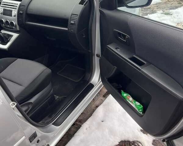 Сірий Мазда 5, об'ємом двигуна 1.8 л та пробігом 243 тис. км за 5400 $, фото 15 на Automoto.ua