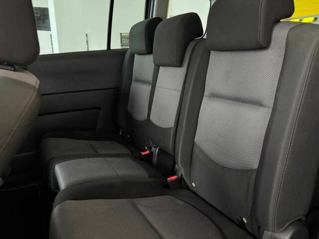 Сірий Мазда 5, об'ємом двигуна 2 л та пробігом 367 тис. км за 5100 $, фото 18 на Automoto.ua