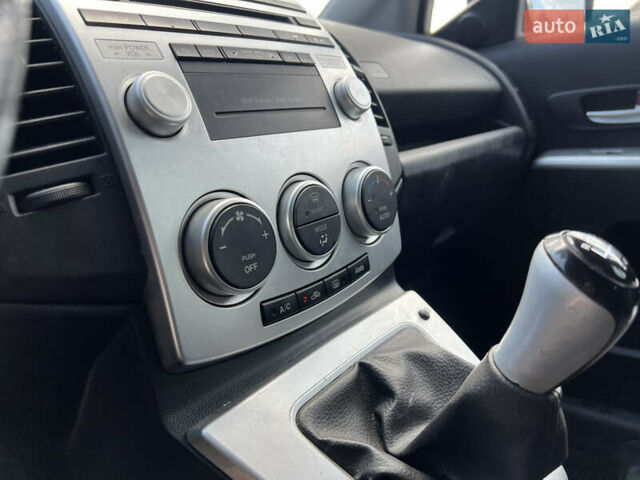 Серый Мазда 5, объемом двигателя 2 л и пробегом 263 тыс. км за 3650 $, фото 7 на Automoto.ua