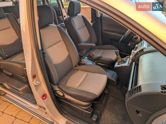 Серый Мазда 5, объемом двигателя 1.8 л и пробегом 236 тыс. км за 5499 $, фото 36 на Automoto.ua