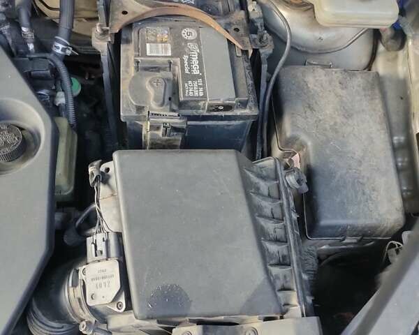 Серый Мазда 5, объемом двигателя 2 л и пробегом 334 тыс. км за 4500 $, фото 15 на Automoto.ua