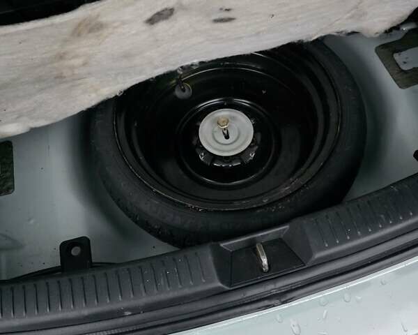 Серый Мазда 5, объемом двигателя 2 л и пробегом 286 тыс. км за 4300 $, фото 27 на Automoto.ua