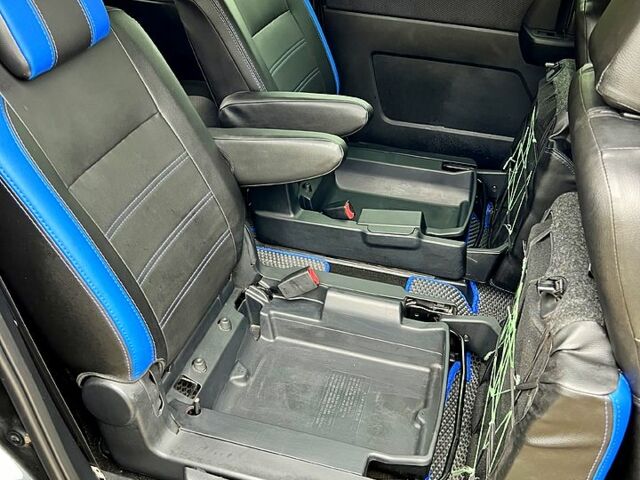 Серый Мазда 5, объемом двигателя 2.3 л и пробегом 257 тыс. км за 5700 $, фото 7 на Automoto.ua