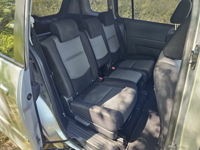 Серый Мазда 5, объемом двигателя 2 л и пробегом 270 тыс. км за 2350 $, фото 15 на Automoto.ua
