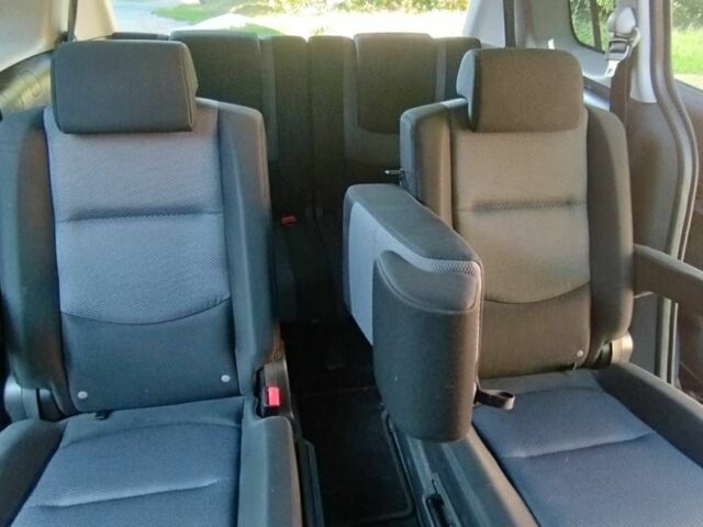 Сірий Мазда 5, об'ємом двигуна 2 л та пробігом 226 тис. км за 5000 $, фото 4 на Automoto.ua