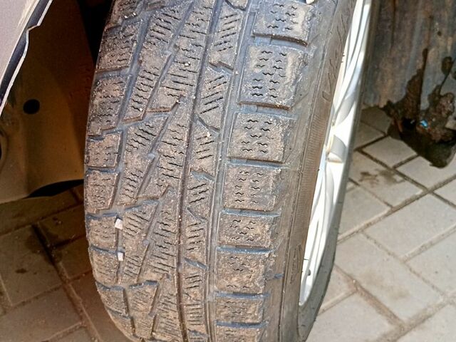 Серый Мазда 5, объемом двигателя 2 л и пробегом 330 тыс. км за 6000 $, фото 8 на Automoto.ua