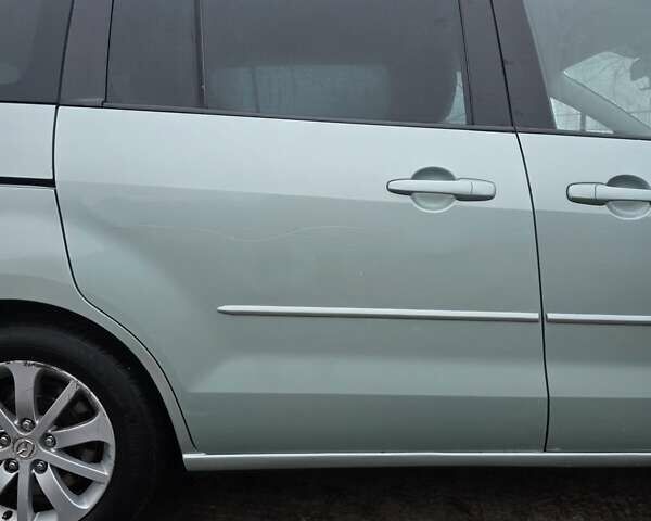 Серый Мазда 5, объемом двигателя 2 л и пробегом 286 тыс. км за 4300 $, фото 5 на Automoto.ua