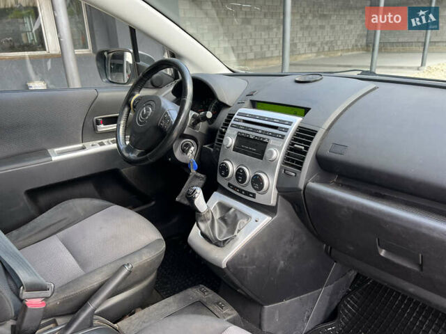 Серый Мазда 5, объемом двигателя 2 л и пробегом 263 тыс. км за 3650 $, фото 9 на Automoto.ua