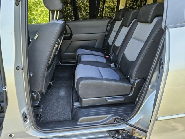 Серый Мазда 5, объемом двигателя 2 л и пробегом 270 тыс. км за 2350 $, фото 14 на Automoto.ua