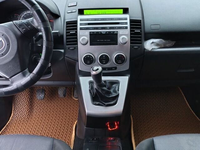 Серый Мазда 5, объемом двигателя 2 л и пробегом 285 тыс. км за 2300 $, фото 4 на Automoto.ua