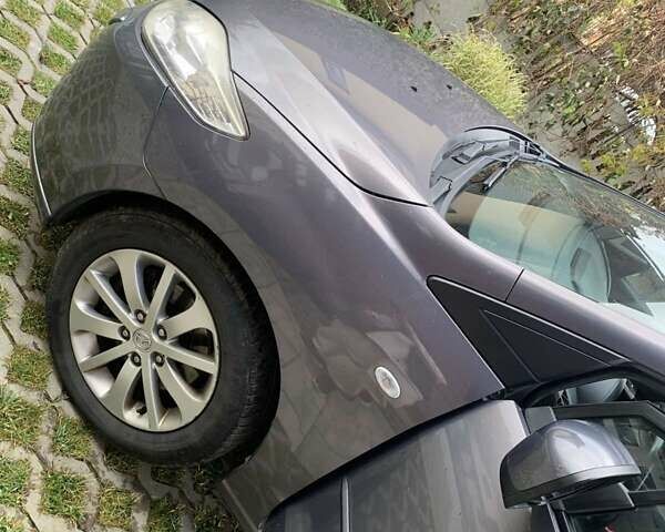 Мазда 5 2006 в Львове на Automoto.ua Серый Мазда 5, объемом двигателя 2 л и пробегом 290 тыс. км за 5500 $, фото 3 на Automoto.ua