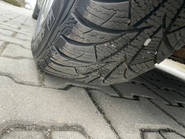 Серый Мазда 5, объемом двигателя 2 л и пробегом 240 тыс. км за 2999 $, фото 22 на Automoto.ua