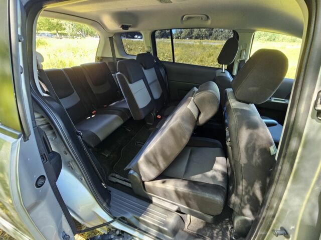 Серый Мазда 5, объемом двигателя 2 л и пробегом 270 тыс. км за 2350 $, фото 17 на Automoto.ua