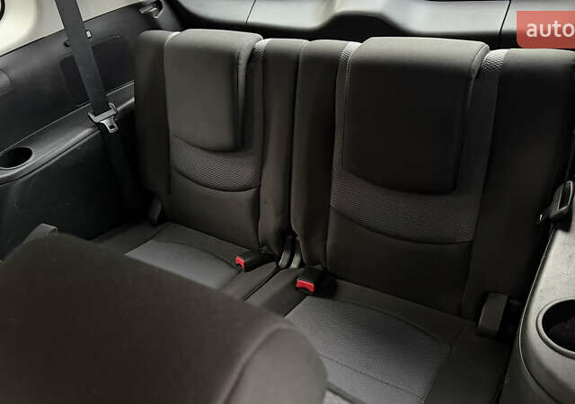 Сірий Мазда 5, об'ємом двигуна 2 л та пробігом 289 тис. км за 4900 $, фото 20 на Automoto.ua