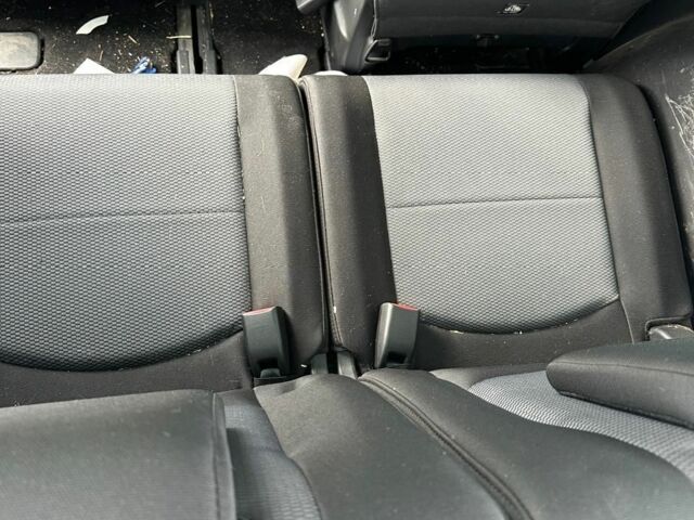 Серый Мазда 5, объемом двигателя 0 л и пробегом 169 тыс. км за 3300 $, фото 4 на Automoto.ua