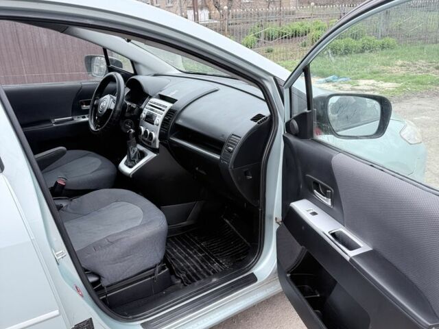 Серый Мазда 5, объемом двигателя 2 л и пробегом 290 тыс. км за 3900 $, фото 8 на Automoto.ua