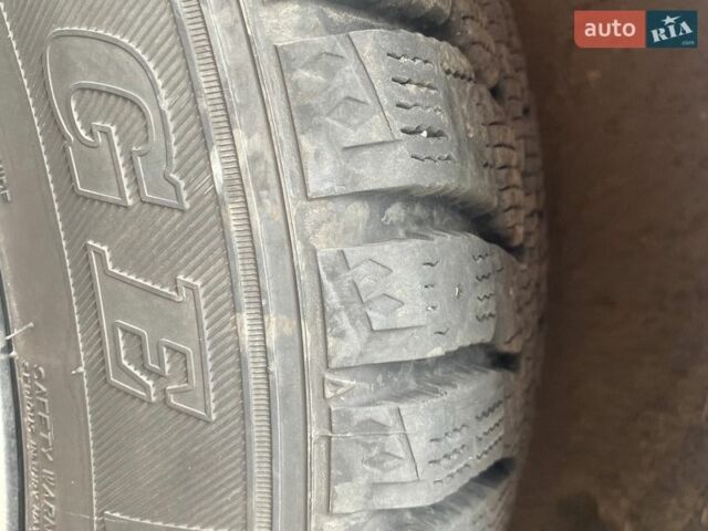 Серый Мазда 5, объемом двигателя 2 л и пробегом 360 тыс. км за 4350 $, фото 3 на Automoto.ua