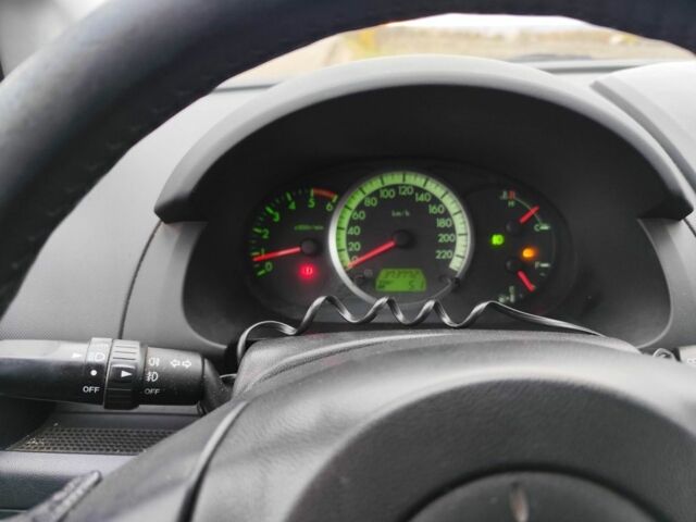 Сірий Мазда 5, об'ємом двигуна 2 л та пробігом 374 тис. км за 2970 $, фото 12 на Automoto.ua