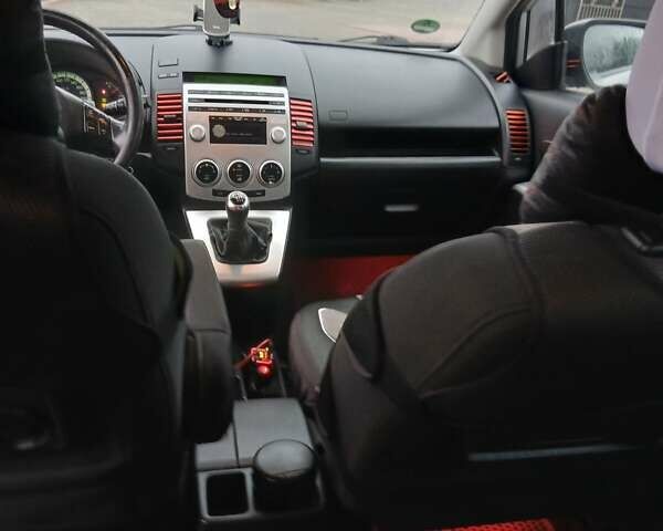 Сірий Мазда 5, об'ємом двигуна 2 л та пробігом 236 тис. км за 5200 $, фото 11 на Automoto.ua