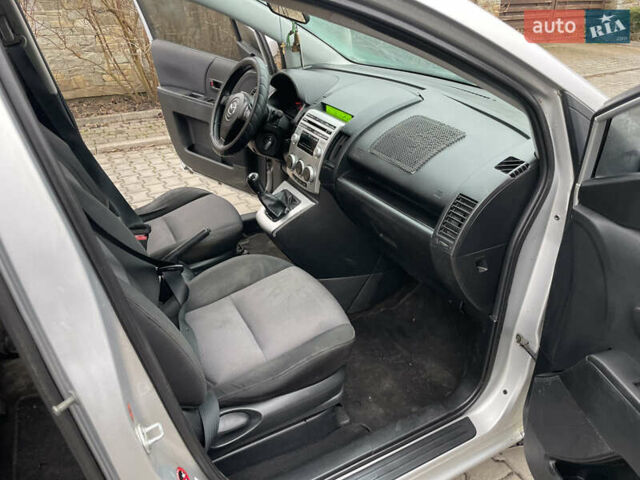 Серый Мазда 5, объемом двигателя 2 л и пробегом 240 тыс. км за 2999 $, фото 17 на Automoto.ua