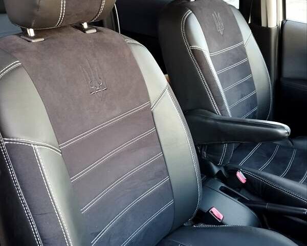 Сірий Мазда 5, об'ємом двигуна 2 л та пробігом 286 тис. км за 5400 $, фото 12 на Automoto.ua