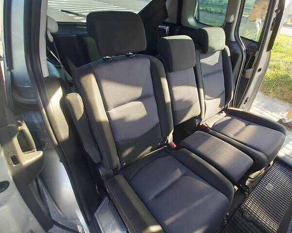 Серый Мазда 5, объемом двигателя 2 л и пробегом 200 тыс. км за 5400 $, фото 17 на Automoto.ua
