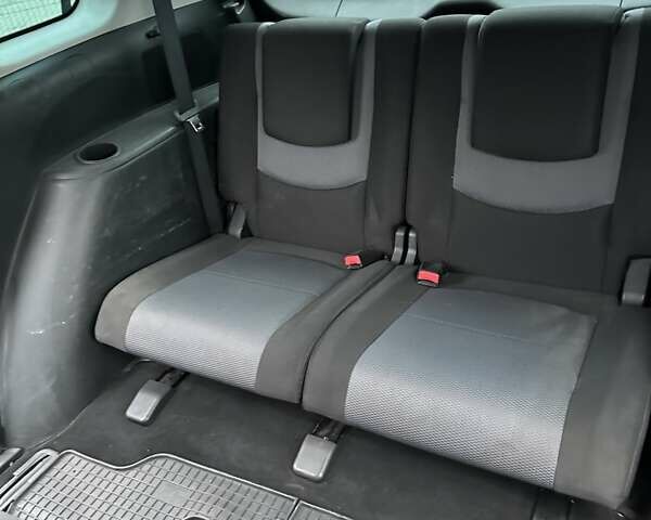 Сірий Мазда 5, об'ємом двигуна 2 л та пробігом 311 тис. км за 4300 $, фото 7 на Automoto.ua