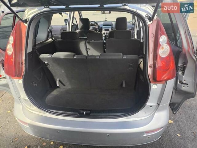 Серый Мазда 5, объемом двигателя 2 л и пробегом 295 тыс. км за 5650 $, фото 7 на Automoto.ua