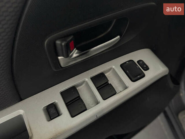 Серый Мазда 5, объемом двигателя 2 л и пробегом 367 тыс. км за 5100 $, фото 17 на Automoto.ua