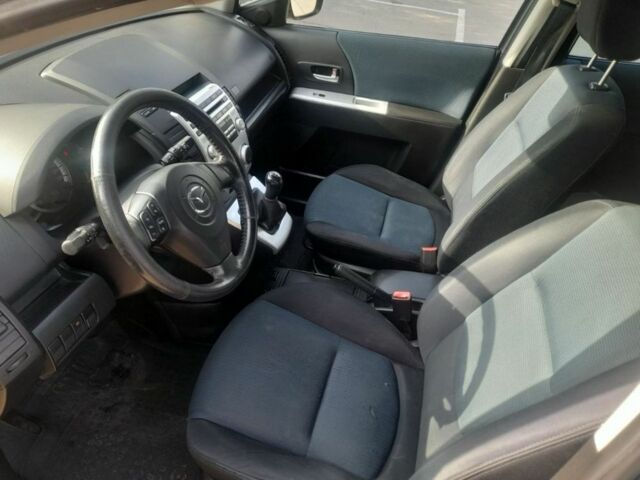 Серый Мазда 5, объемом двигателя 2 л и пробегом 226 тыс. км за 6500 $, фото 2 на Automoto.ua