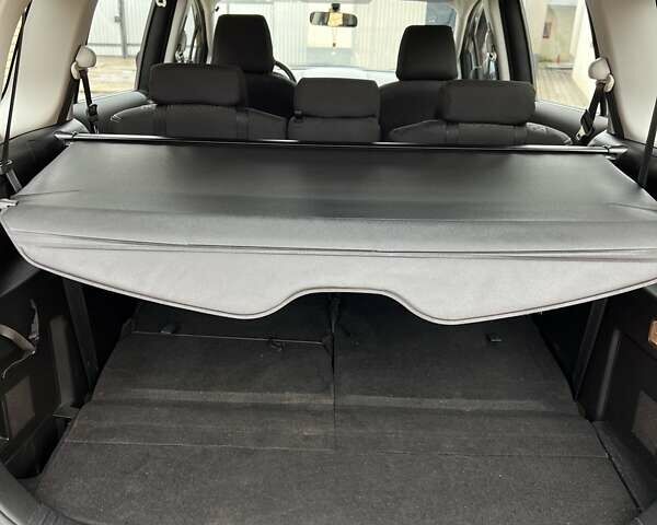 Серый Мазда 5, объемом двигателя 2 л и пробегом 244 тыс. км за 6500 $, фото 7 на Automoto.ua