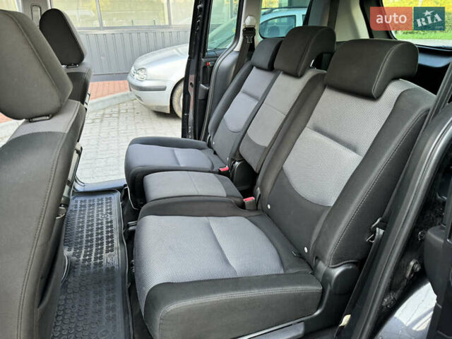Серый Мазда 5, объемом двигателя 2 л и пробегом 256 тыс. км за 5599 $, фото 56 на Automoto.ua