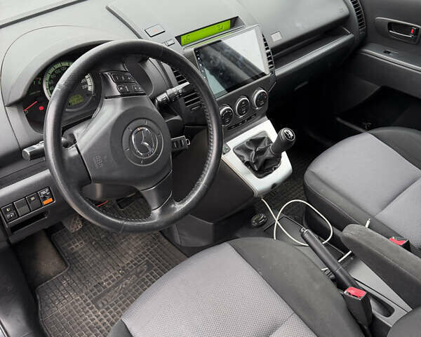 Сірий Мазда 5, об'ємом двигуна 1.8 л та пробігом 227 тис. км за 6600 $, фото 8 на Automoto.ua