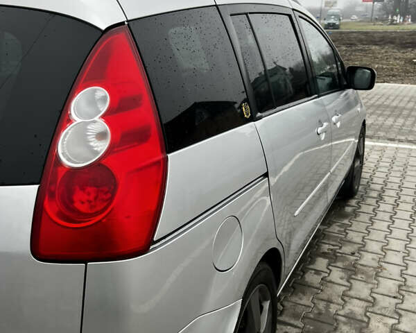 Серый Мазда 5, объемом двигателя 2 л и пробегом 377 тыс. км за 5500 $, фото 4 на Automoto.ua