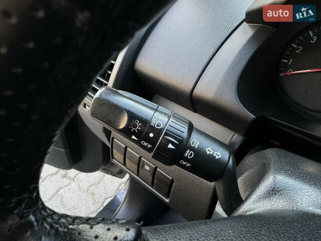 Серый Мазда 5, объемом двигателя 2 л и пробегом 256 тыс. км за 5599 $, фото 52 на Automoto.ua