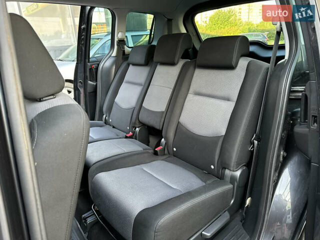 Серый Мазда 5, объемом двигателя 2 л и пробегом 256 тыс. км за 5599 $, фото 58 на Automoto.ua