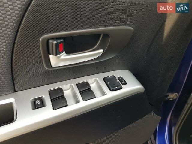 Серый Мазда 5, объемом двигателя 2 л и пробегом 206 тыс. км за 5200 $, фото 17 на Automoto.ua