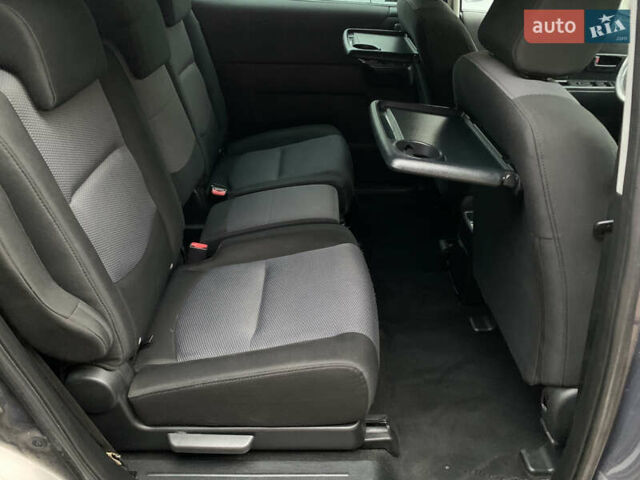 Серый Мазда 5, объемом двигателя 2 л и пробегом 248 тыс. км за 5500 $, фото 25 на Automoto.ua