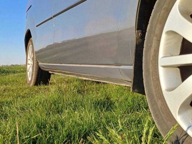 Серый Мазда 5, объемом двигателя 2 л и пробегом 195 тыс. км за 5000 $, фото 5 на Automoto.ua