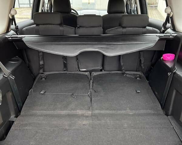 Серый Мазда 5, объемом двигателя 2 л и пробегом 244 тыс. км за 6500 $, фото 8 на Automoto.ua