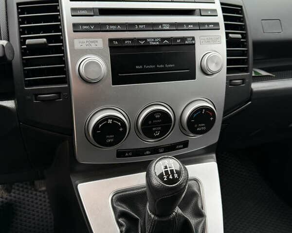Сірий Мазда 5, об'ємом двигуна 1.8 л та пробігом 279 тис. км за 5300 $, фото 16 на Automoto.ua