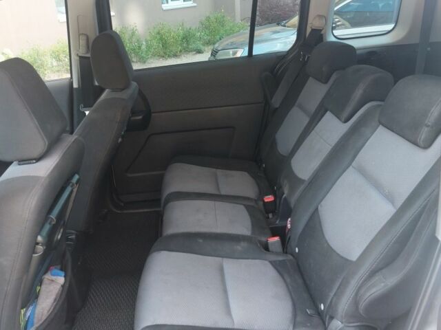 Серый Мазда 5, объемом двигателя 2 л и пробегом 412 тыс. км за 3700 $, фото 7 на Automoto.ua