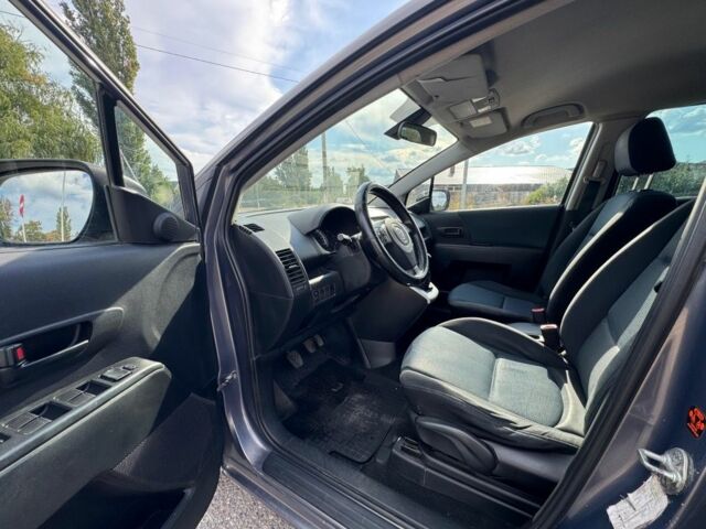 Серый Мазда 5, объемом двигателя 2 л и пробегом 379 тыс. км за 3500 $, фото 9 на Automoto.ua
