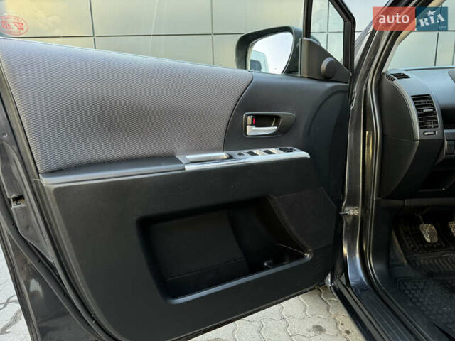 Серый Мазда 5, объемом двигателя 2 л и пробегом 256 тыс. км за 5599 $, фото 41 на Automoto.ua