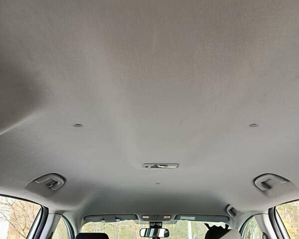 Сірий Мазда 5, об'ємом двигуна 1.8 л та пробігом 244 тис. км за 5100 $, фото 8 на Automoto.ua