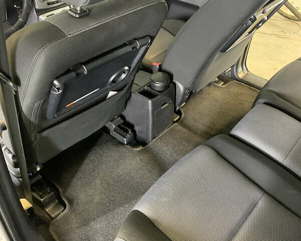 Сірий Мазда 5, об'ємом двигуна 2 л та пробігом 266 тис. км за 5900 $, фото 9 на Automoto.ua