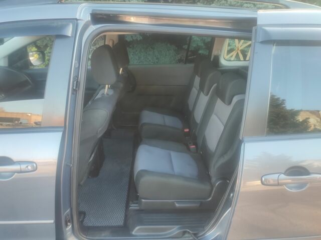 Серый Мазда 5, объемом двигателя 1.8 л и пробегом 200 тыс. км за 6200 $, фото 4 на Automoto.ua